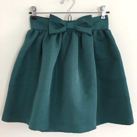 Urban Outfitters Dresses & Skirts - 🆕 UO Kimchi Blue Green Bow Tie Mini Skirt