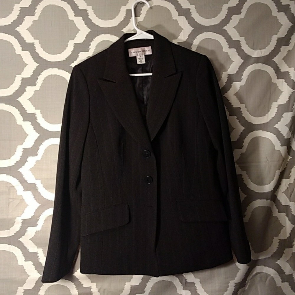Jones New York pant suit Size 8