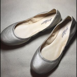 Lucky Brand Gold Flats Size 7