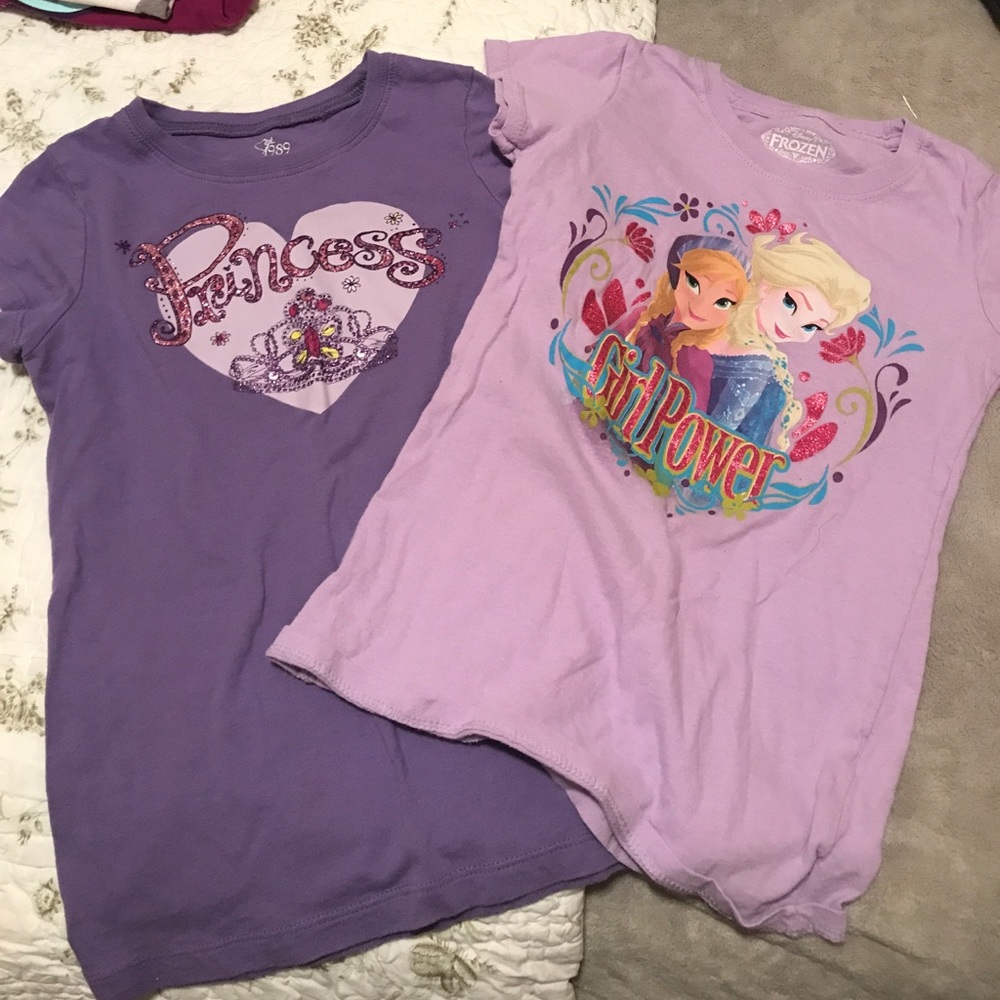 Girls' purple t-shirt bundle, size M.