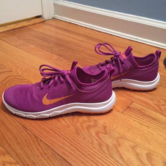 NWT Nike FI Bermuda Women Golf Shoe - Picture 3 of 3