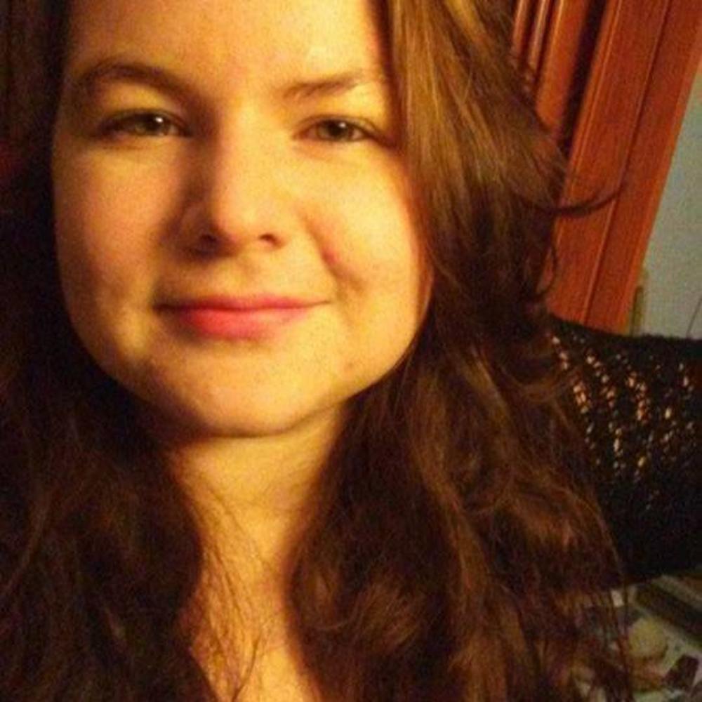 Meet your Posher, Becca