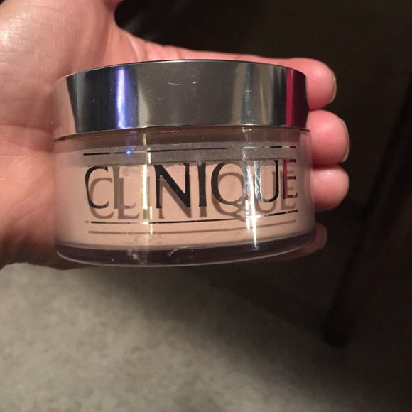 Clinique Other - Clinique loose powder