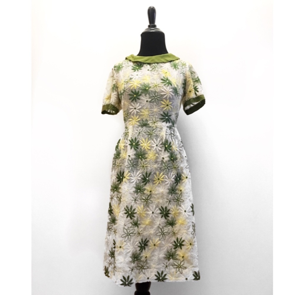 SOLD Early 1960's Floral Embroidered Dress
