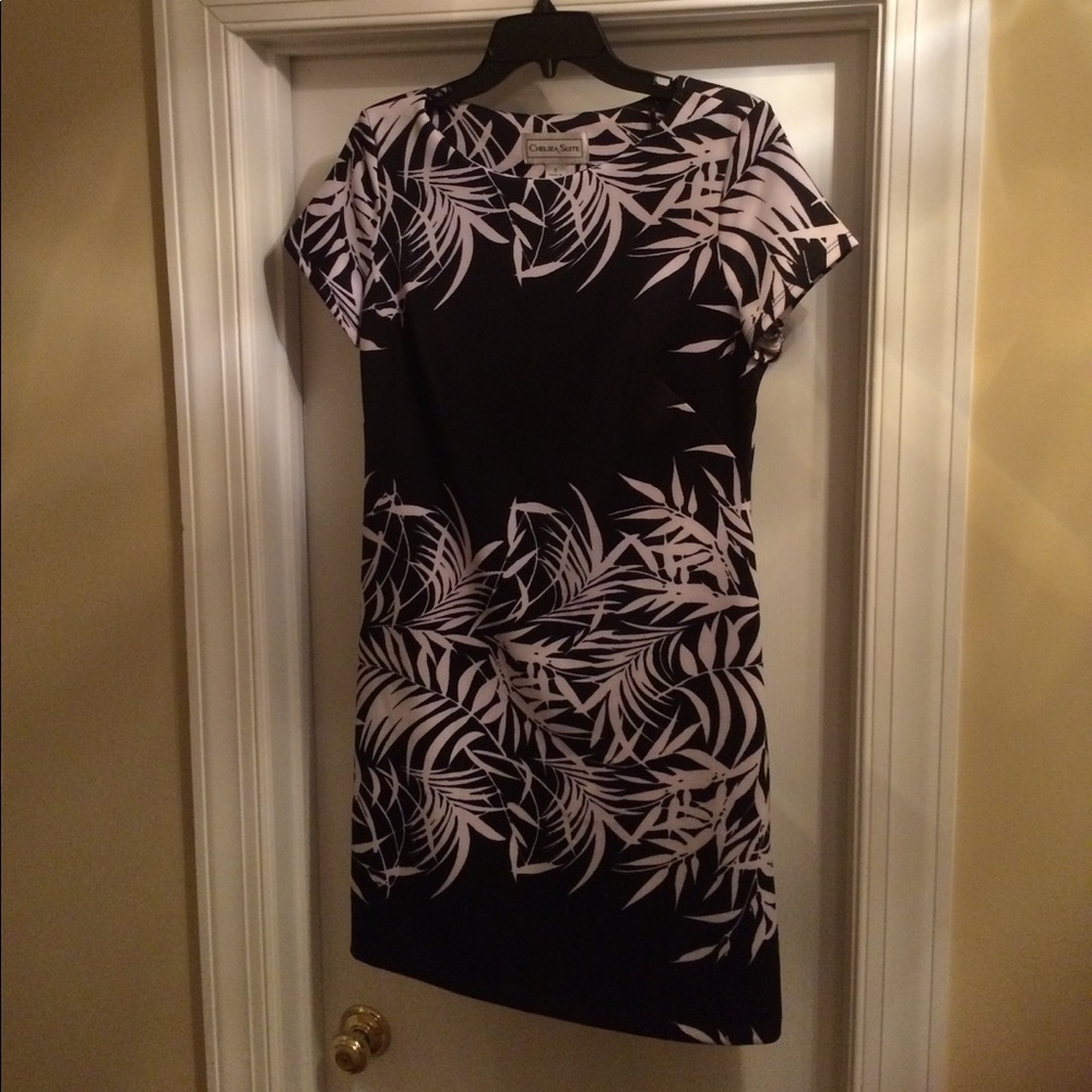 NWOT Chelsea Suite Black and white dress - Picture 1 of 4