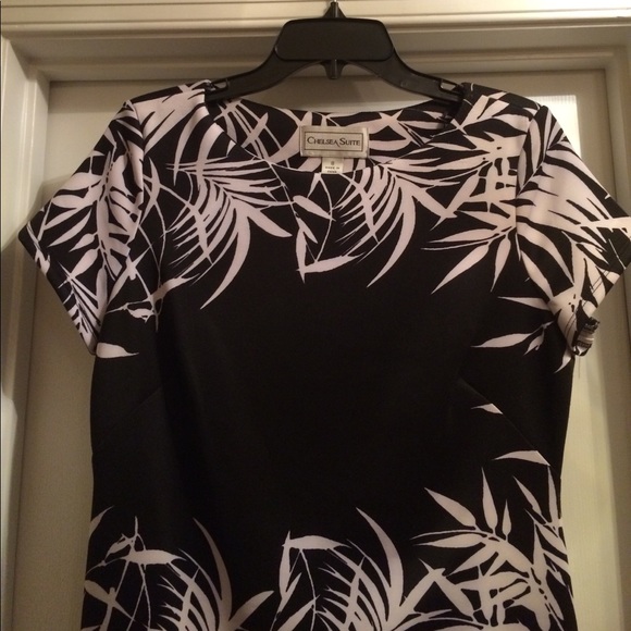 NWOT Chelsea Suite Black and white dress - Picture 4 of 4