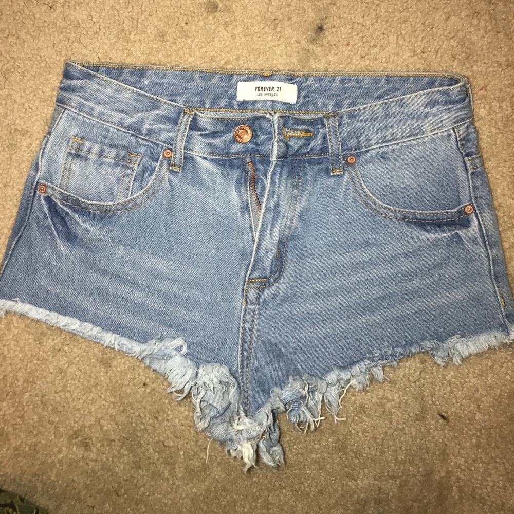 Forever 21 short shorts