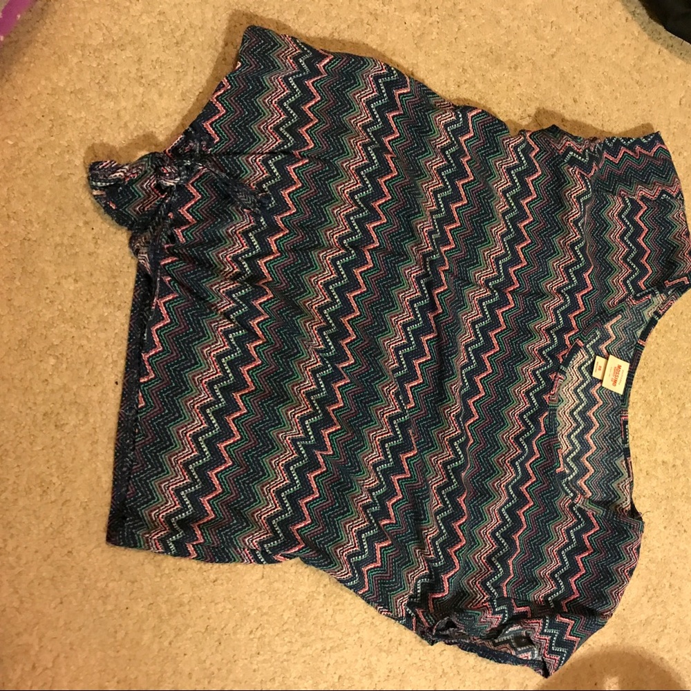 Chevron pattern crop top