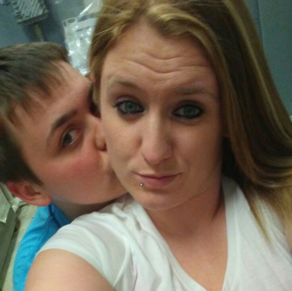 Meet your Posher, Amber - Picture 1 of 1