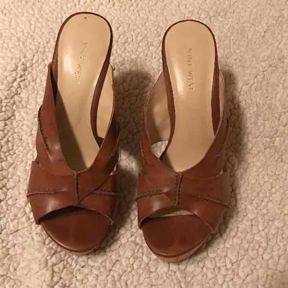 Nine West Cognac Wedges