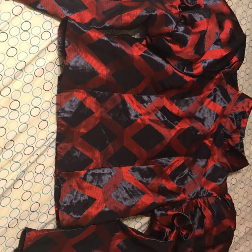 Red and navy blue plump shoulder formal shirt