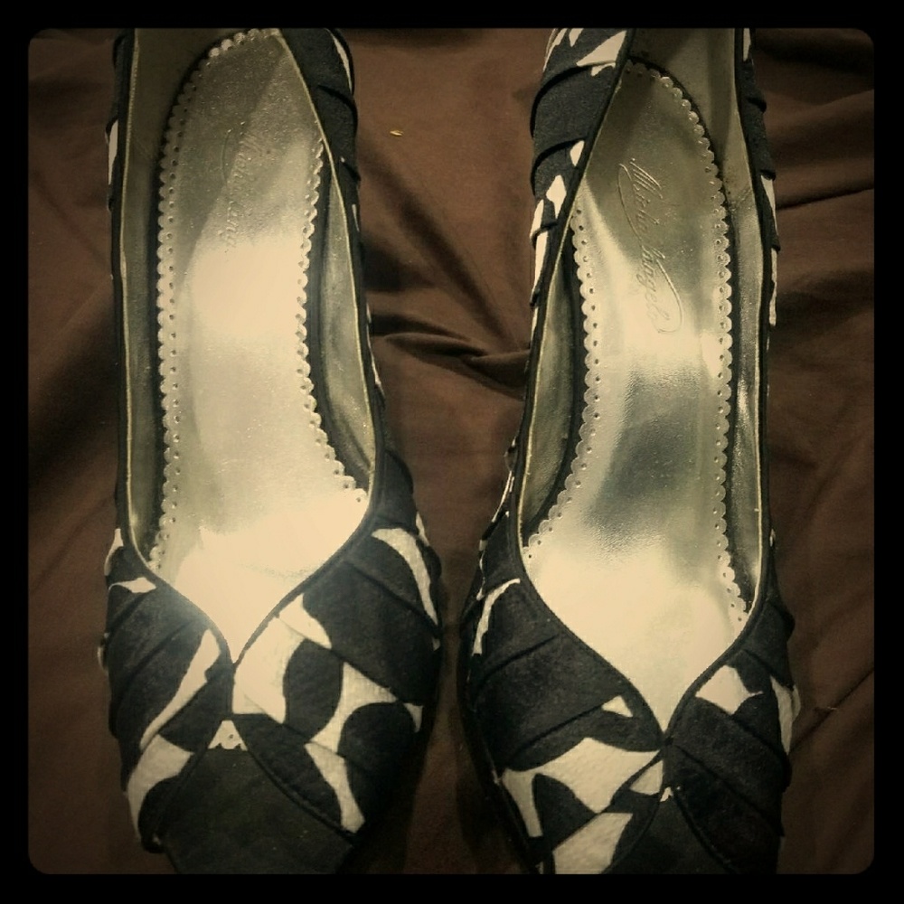 Michelangelo High Heel Peep Toe Shoes
