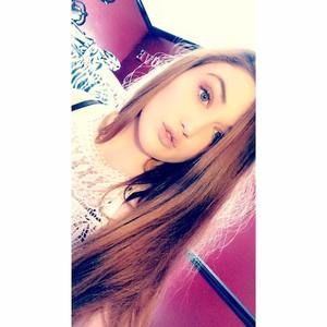 Meet your Posher, Alyssa