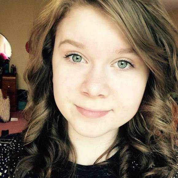 Meet your Posher, Anna - Picture 1 of 1