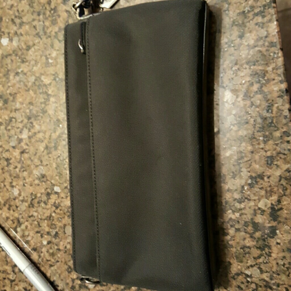 Authentic Coach Wristlet - Picture 3 of 8