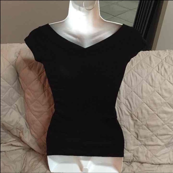 Off shoulder bebe top - Picture 2 of 2