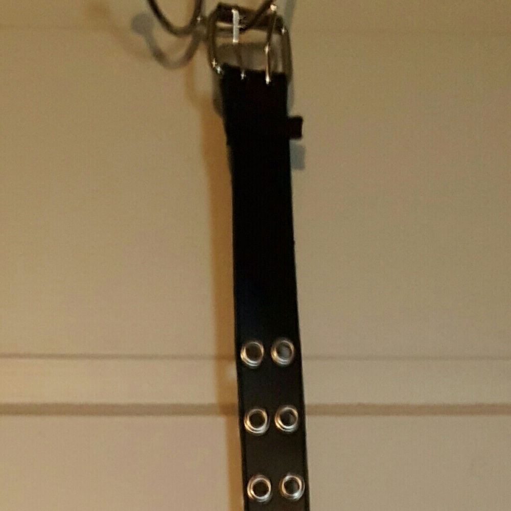 Belt never worn