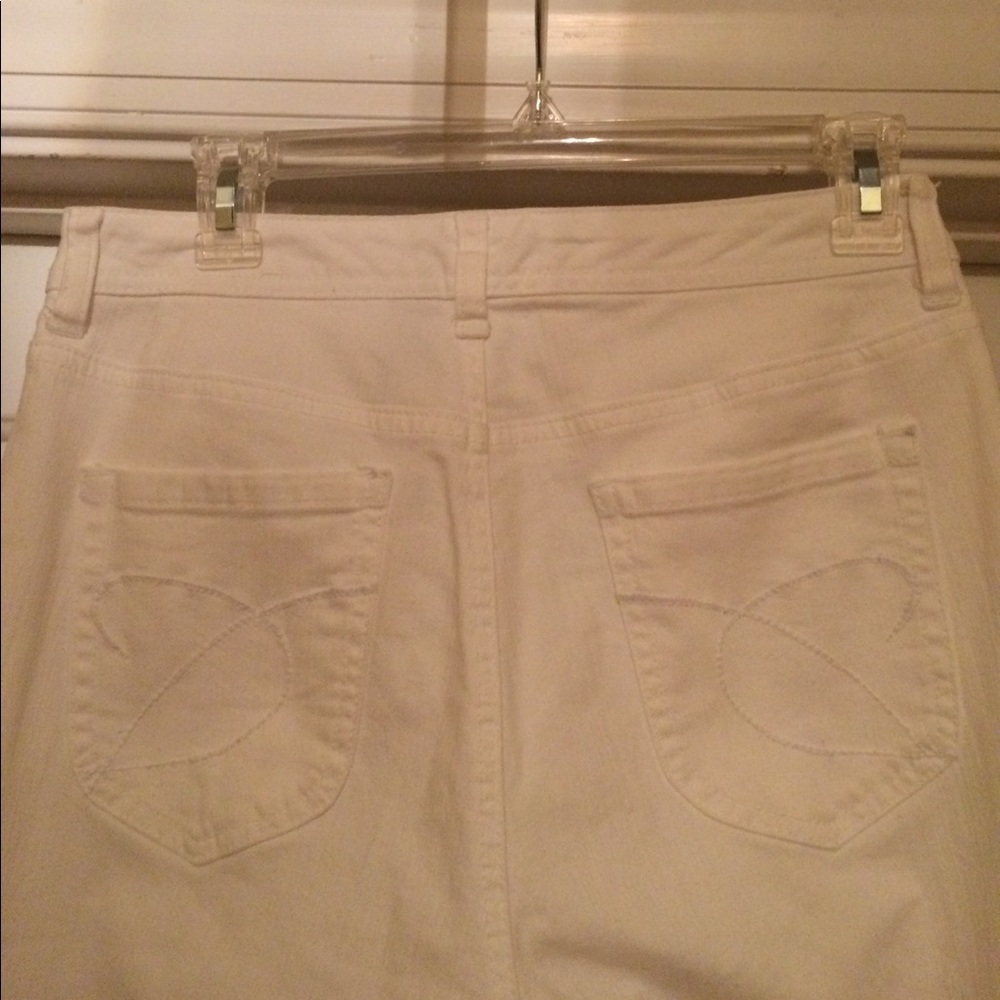 Chicos White Jeans - Picture 3 of 4