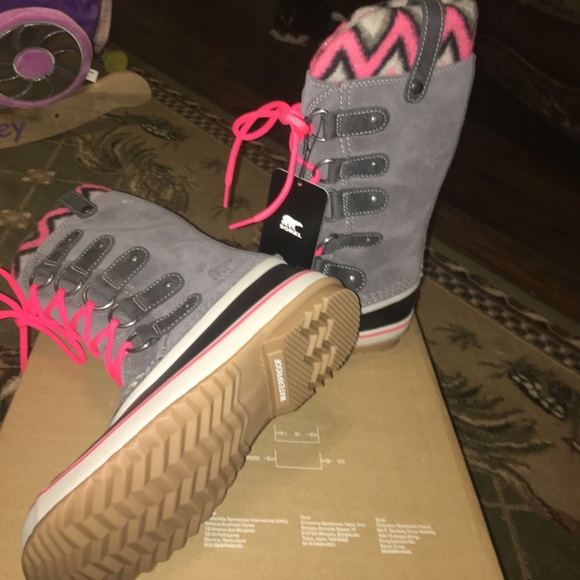 Sorel Joan of the Arctic 2 👢 - Picture 3 of 6