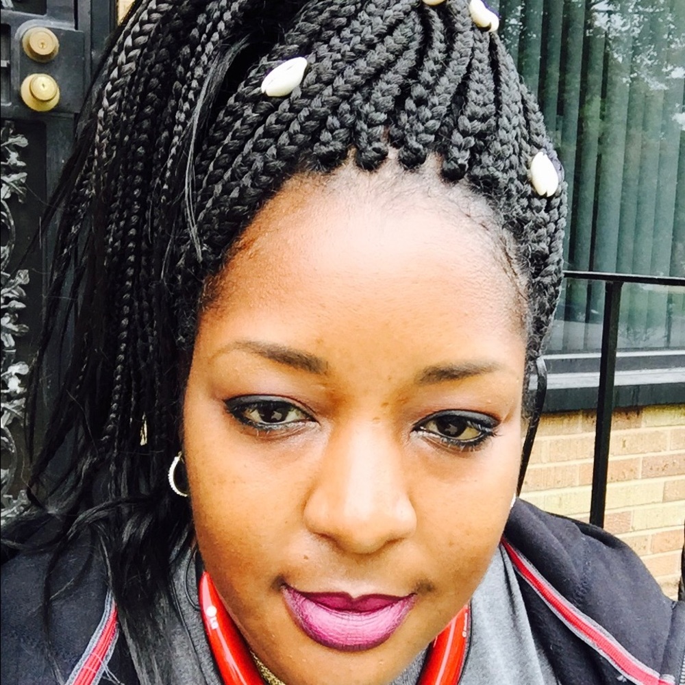 Meet your Posher, Tonya