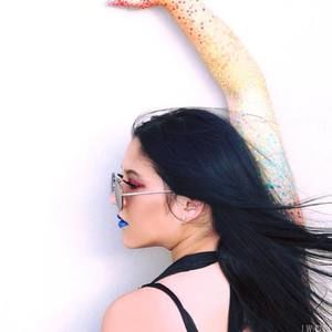 Meet your Posher, Casey