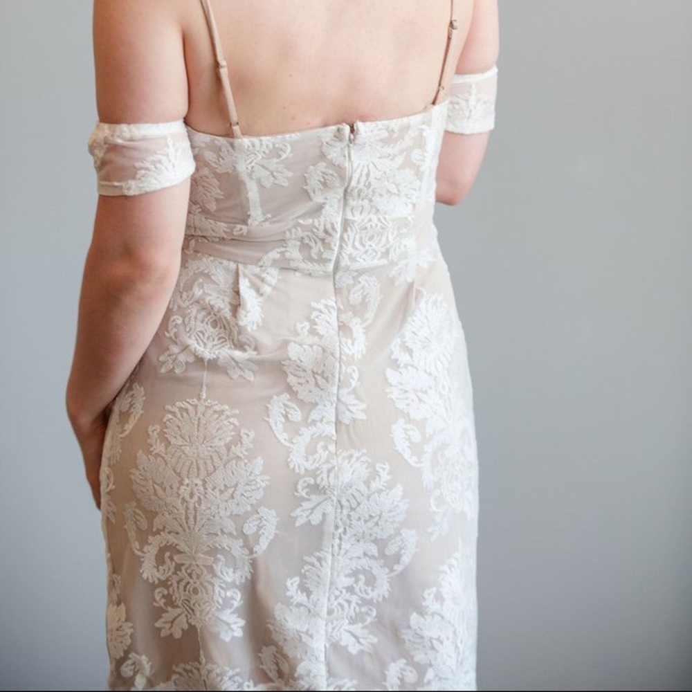 Dress - Picture 3 of 3