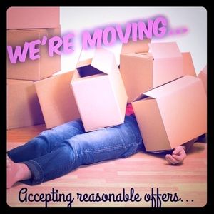📦 Moving! Please make a reasonable offer! 🛍