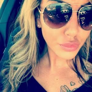 Meet your Posher, Alicia