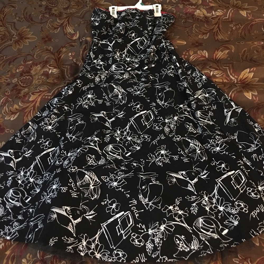 Retro Strapless Dress