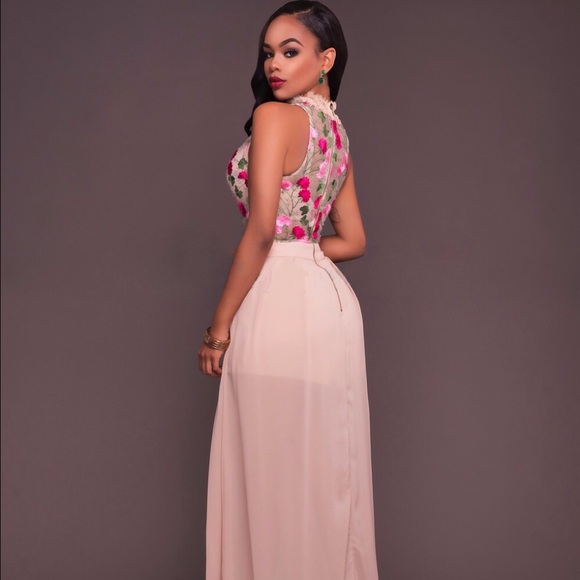 clearence Sale! Embroidered beige/pinkish maxi - Picture 2 of 4
