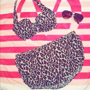 VICTORIA'S SECRET BATHING SUIT with sunglasses