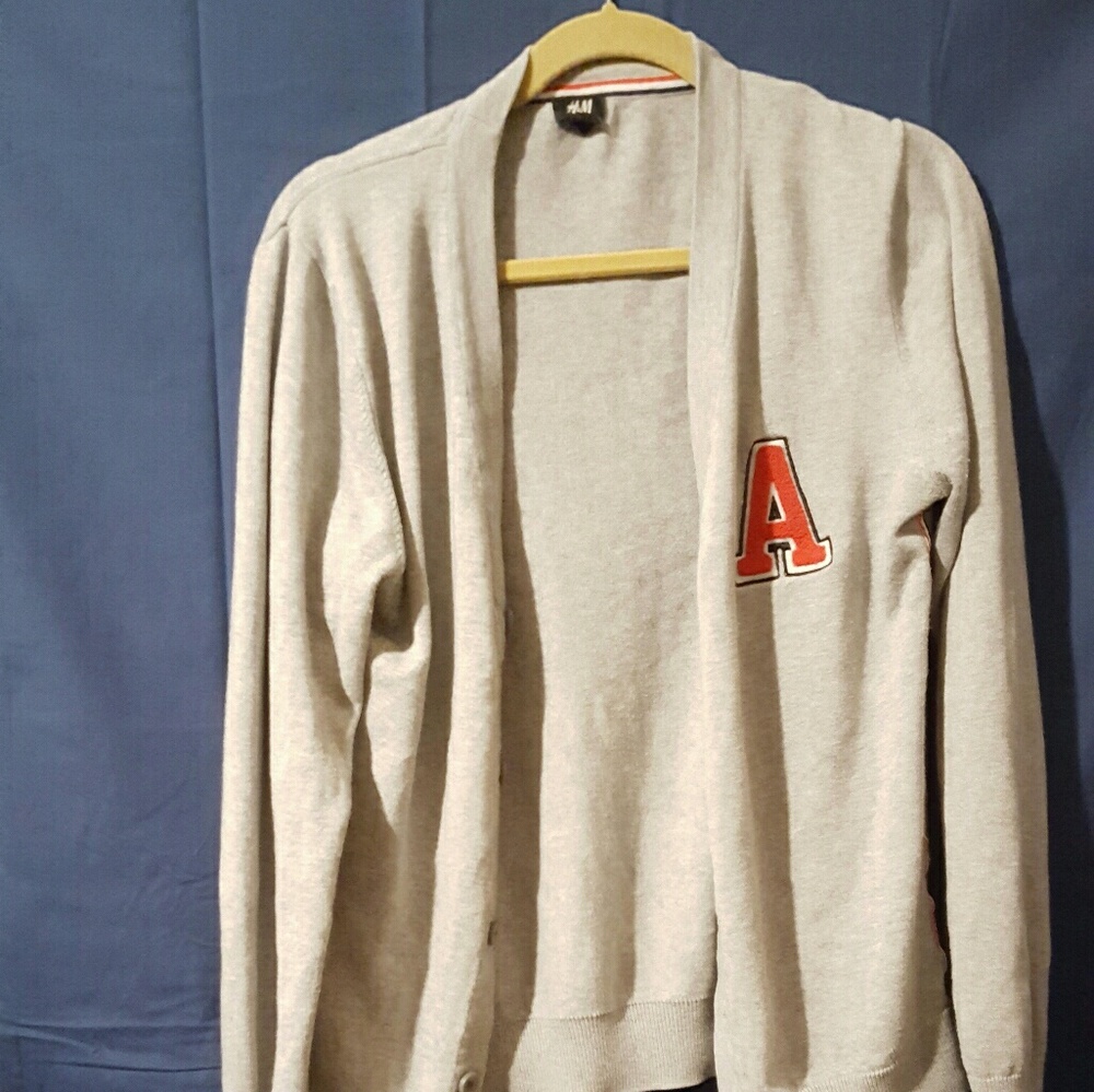 Cardigan red white and blue ribbon /A embroidered