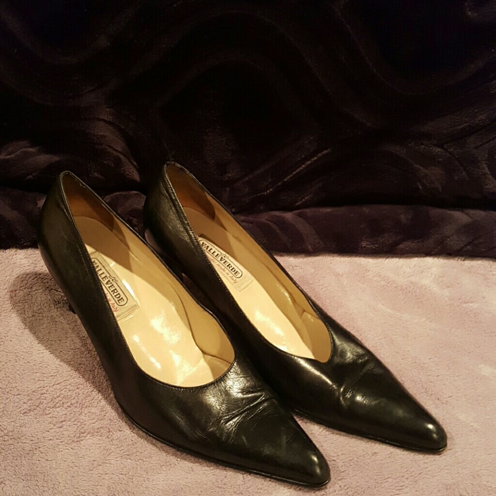 Valle Verde Italian Black Leather Pump