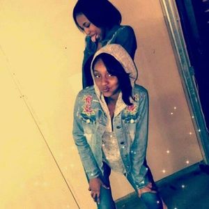 Meet your Posher, Vayaa