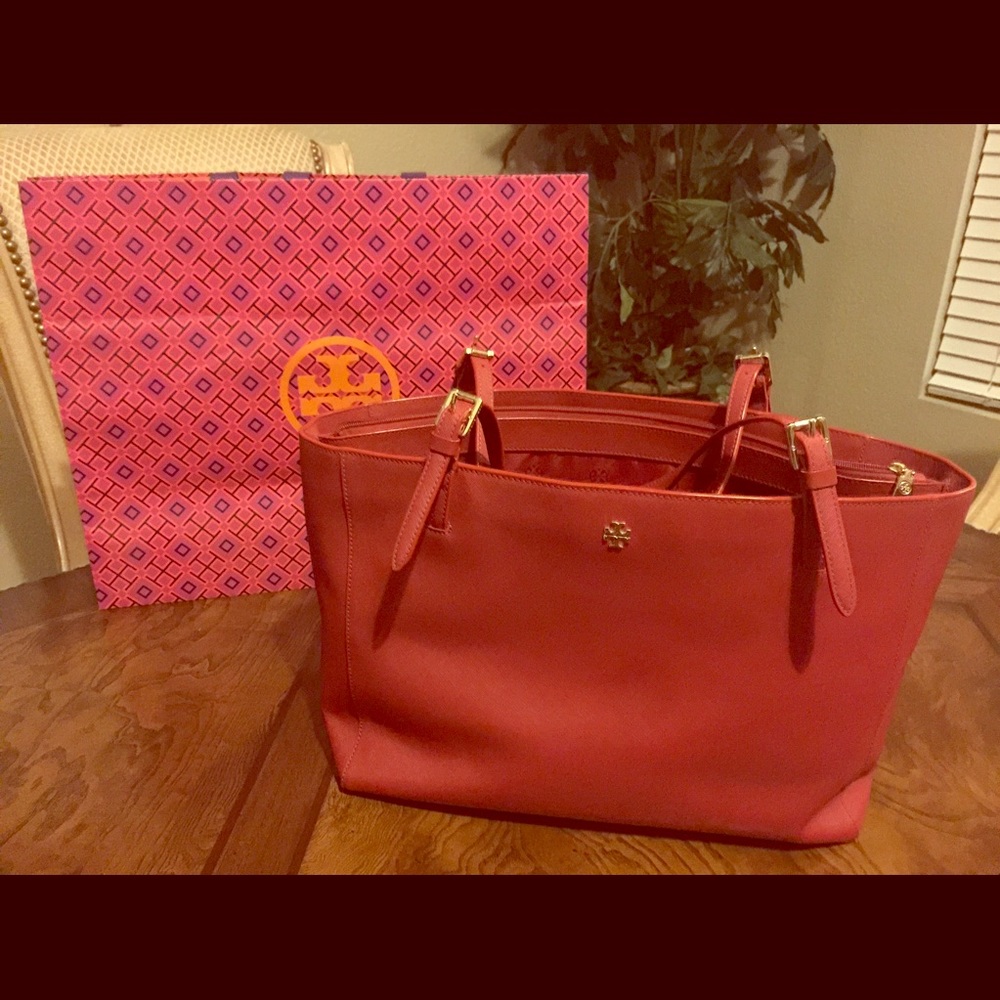 Tory burch "York" buckle tote 💯 authentic,