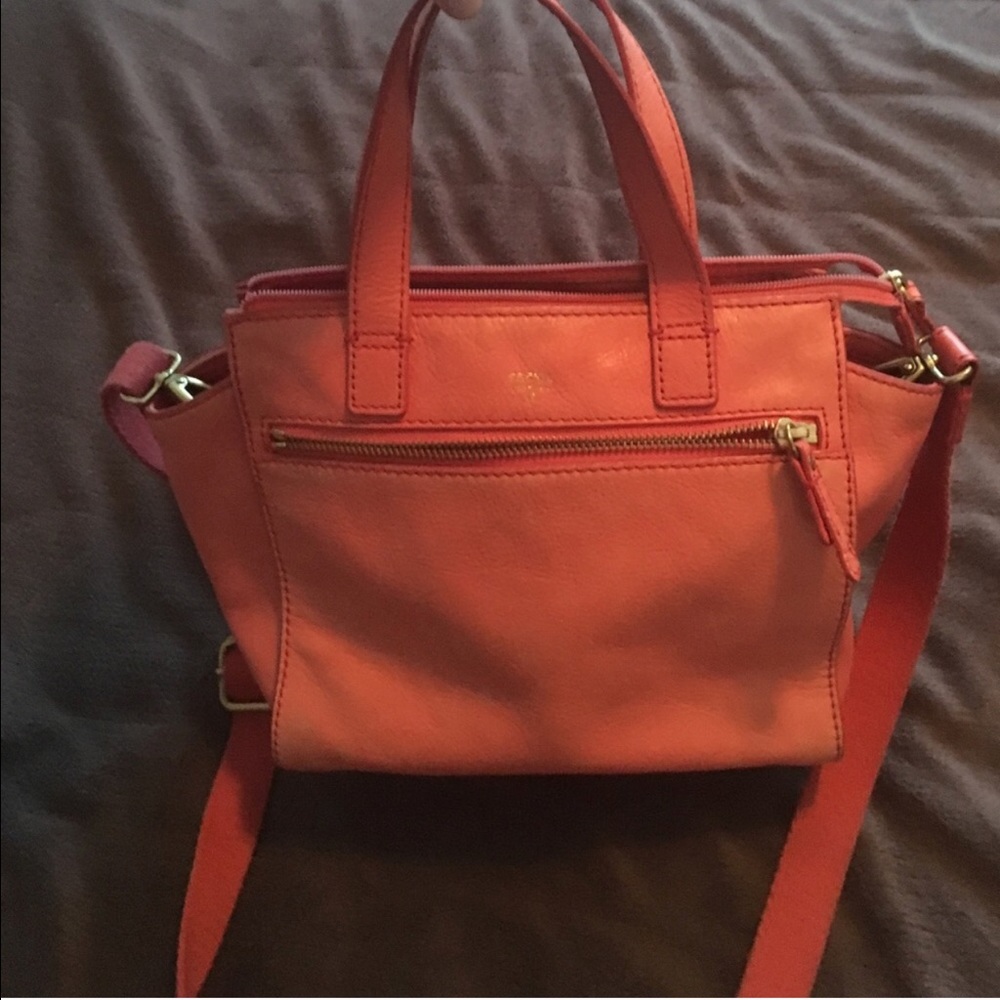 Fossil leather peach/coral tote. 9x9x9