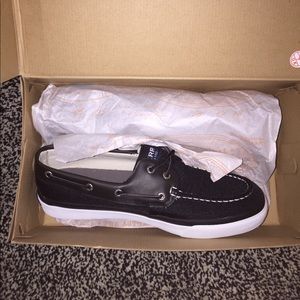 Black sperry s