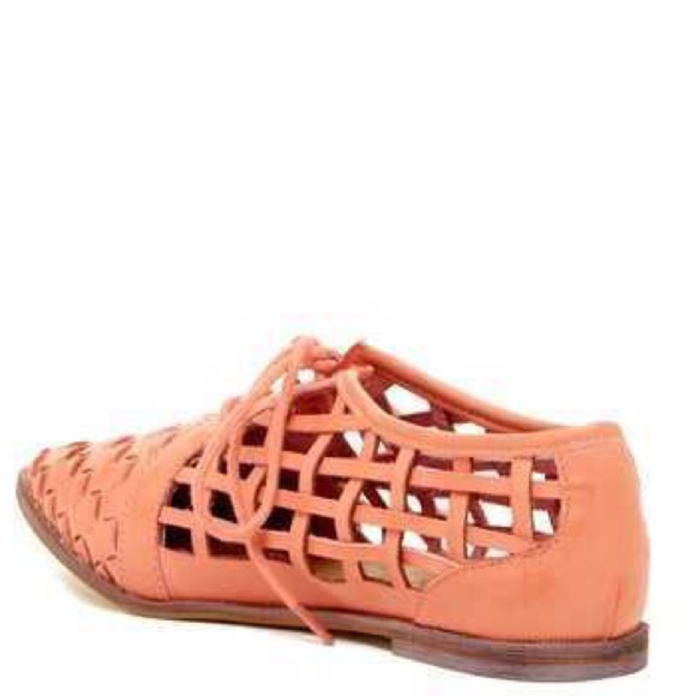 Blush Woven Lace Up Boyfriend Oxford - Picture 5 of 6