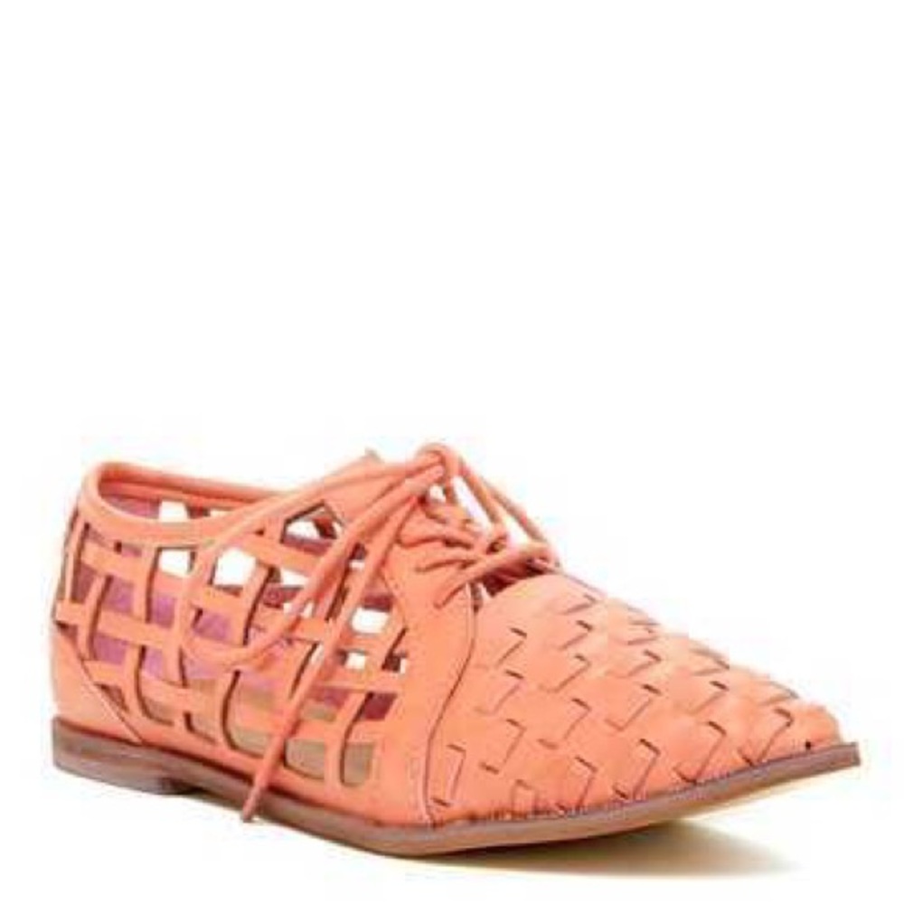 Blush Woven Lace Up Boyfriend Oxford - Picture 6 of 6