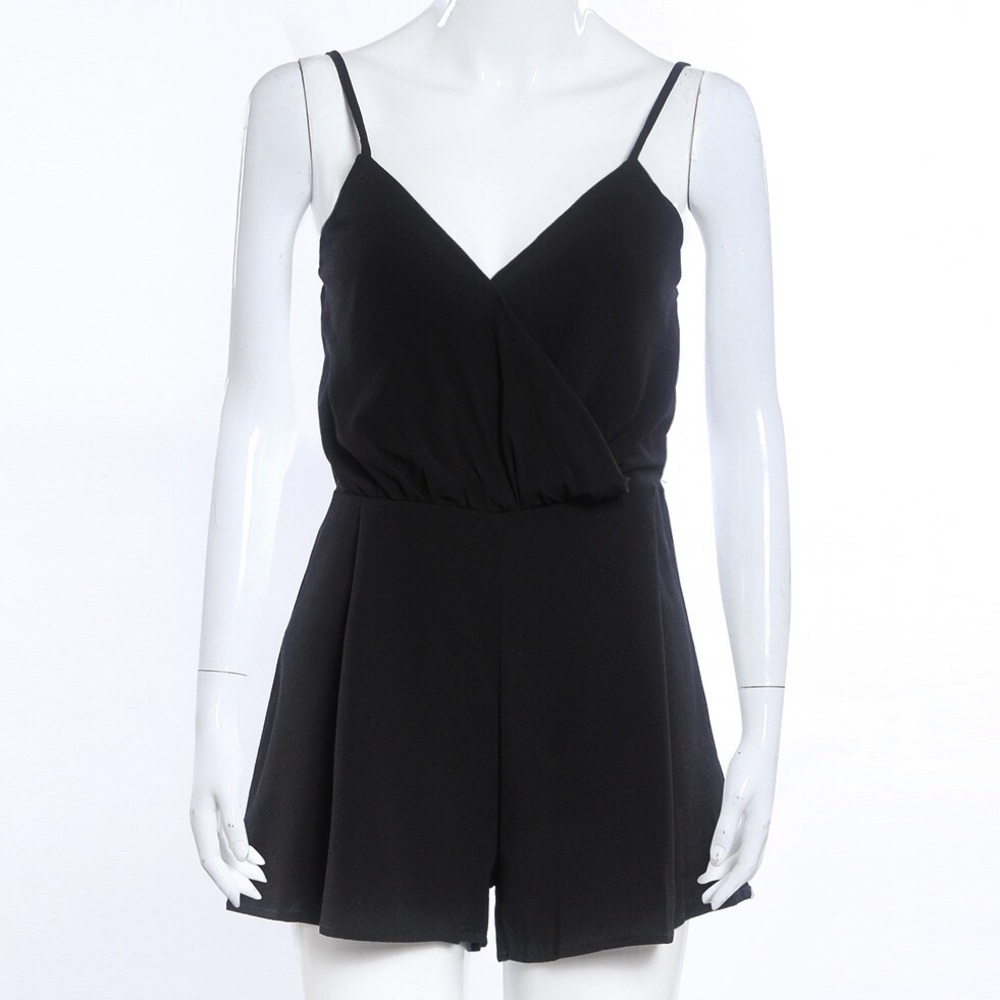 Black jumpsuit romper - Picture 2 of 4