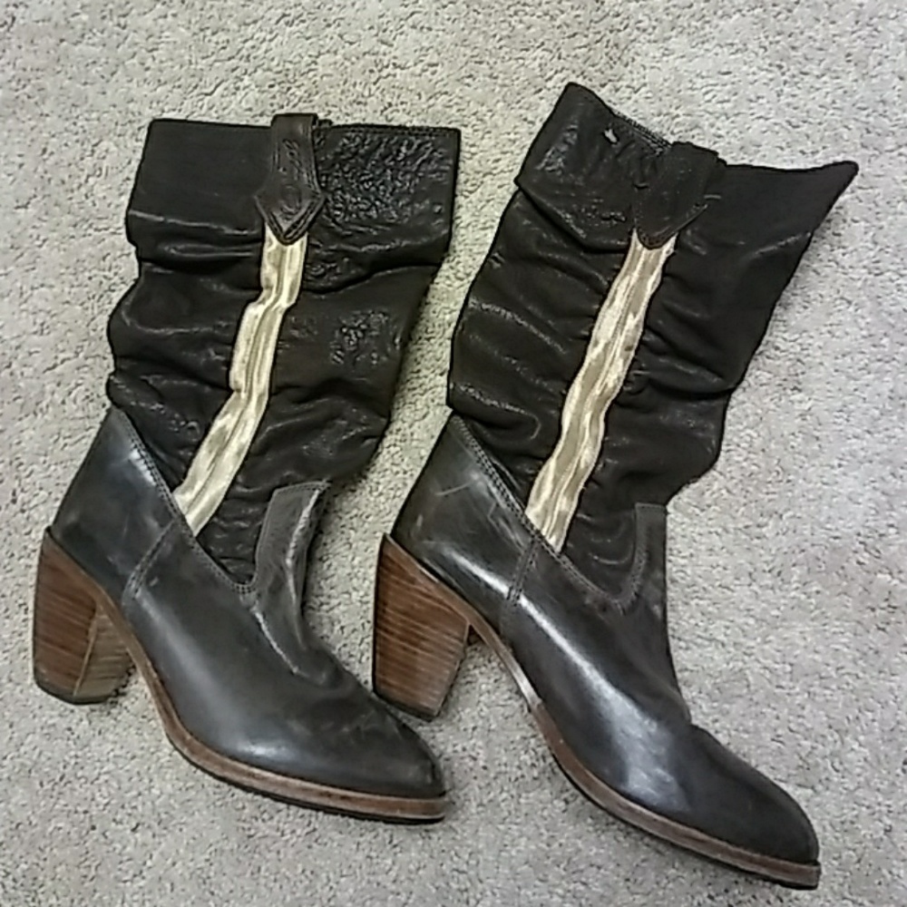 Cowgirls boots