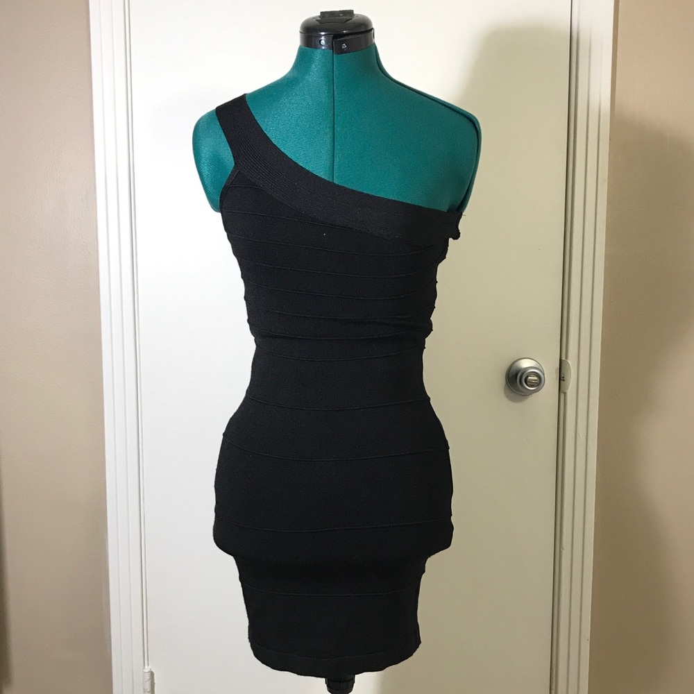 Black bandage style one shoulder dress