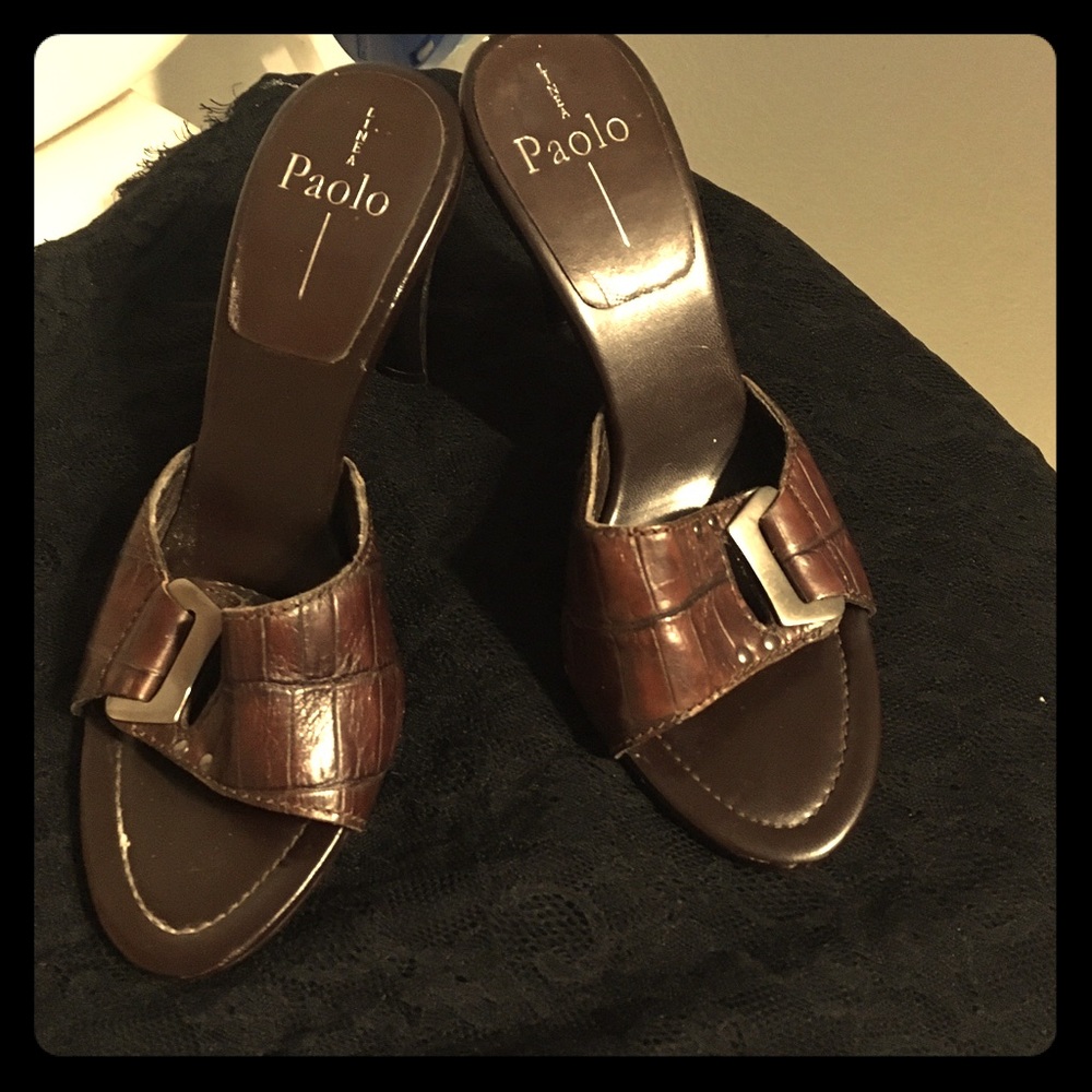 Paola linea crocodile mule heels