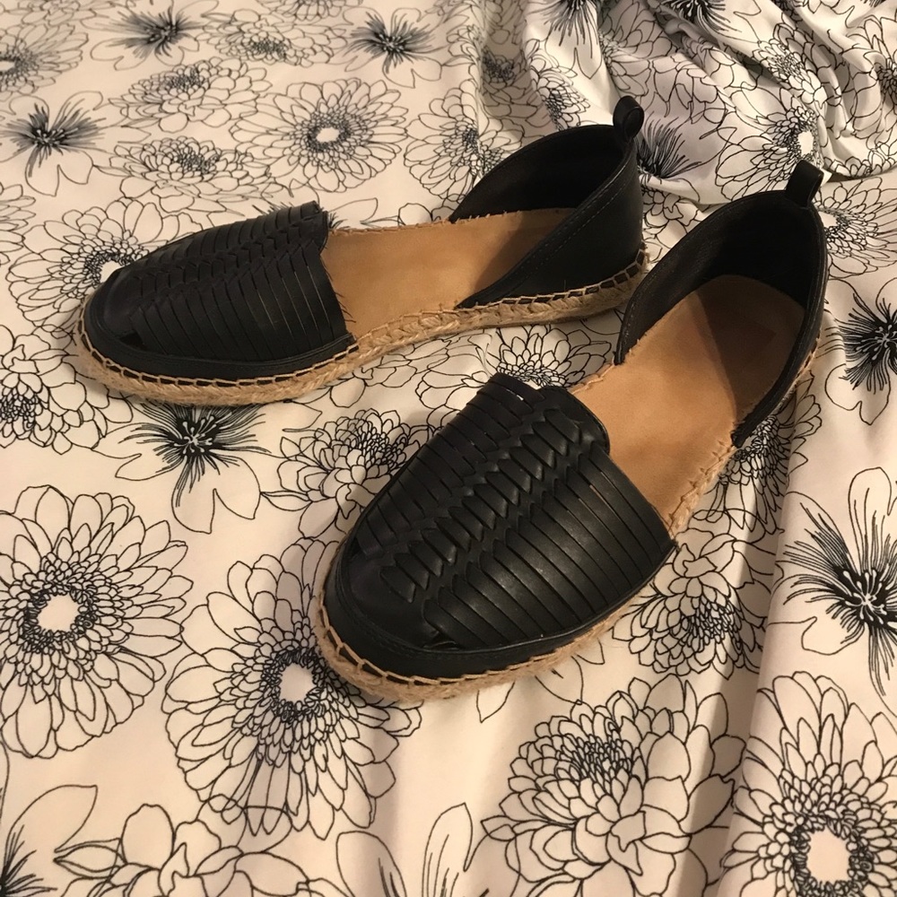 Adorable Black Espadrille Sandals!