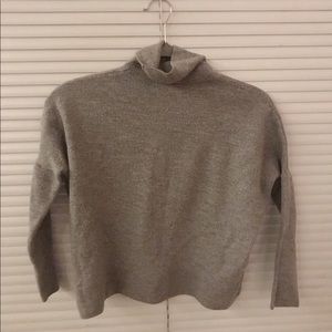Turtle Neck Sweater (Grey)