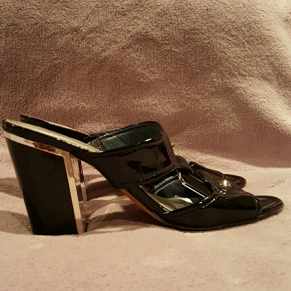 Saks Fifth Avenue Black Patent Leather - Picture 3 of 3