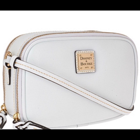 Dooney & Bourke Handbags - Dooney & Bourke Saffiano Sawyer Crossbody