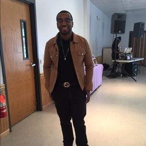 Meet your Posher, Darnell