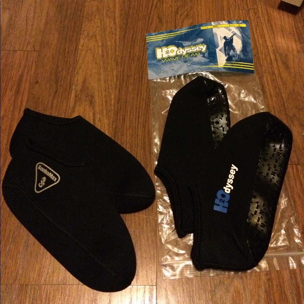 2 pairs neoprene scuba/dive socks