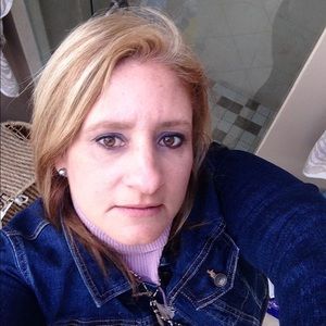 Meet your Posher, Jeannette